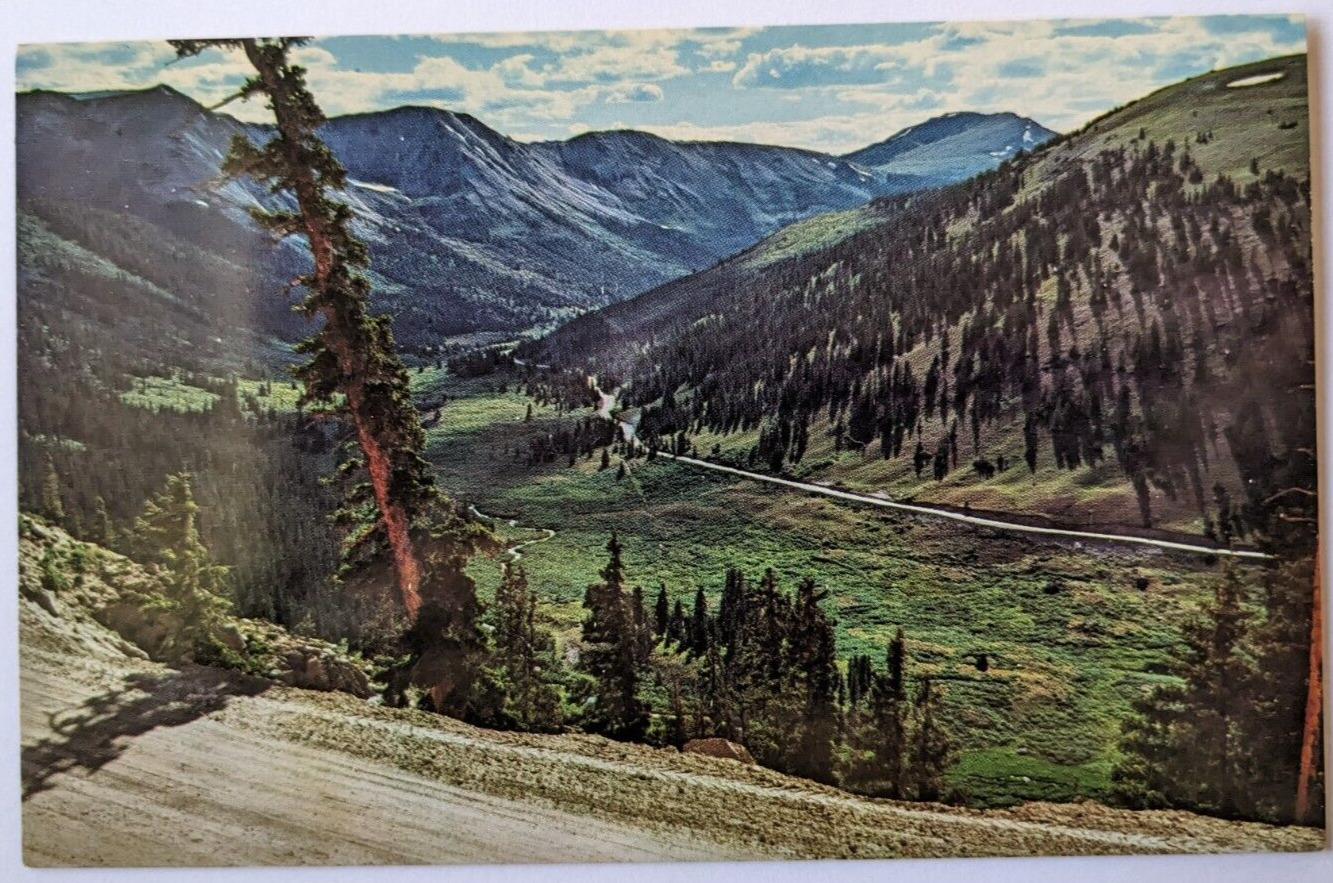 View West from Colorado 82 Continental Divide, Twin Lakes-Aspen Road Postcard A7