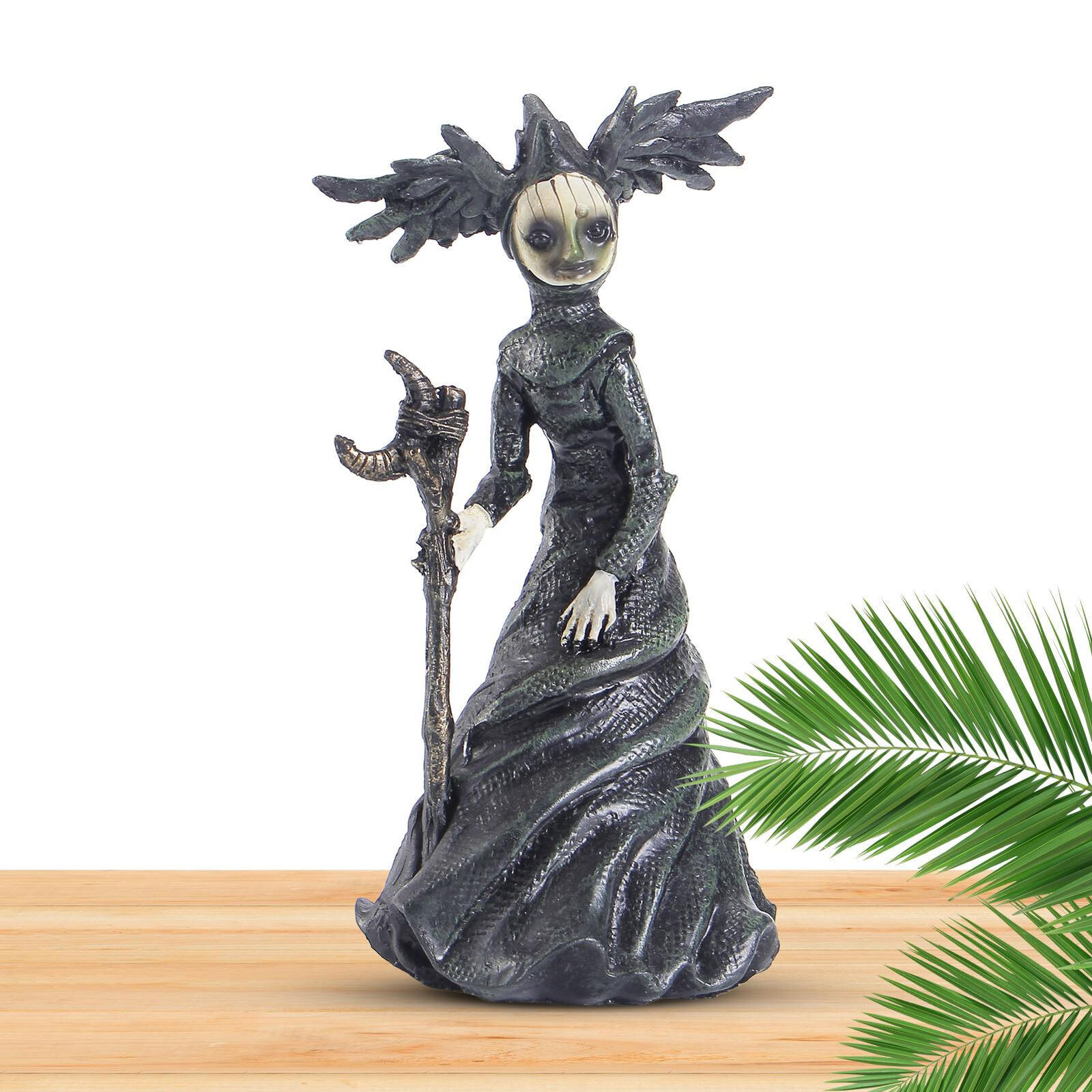 Halloween Resin Witch Figurine Small Witch Statue Garden Tabletop Decoration