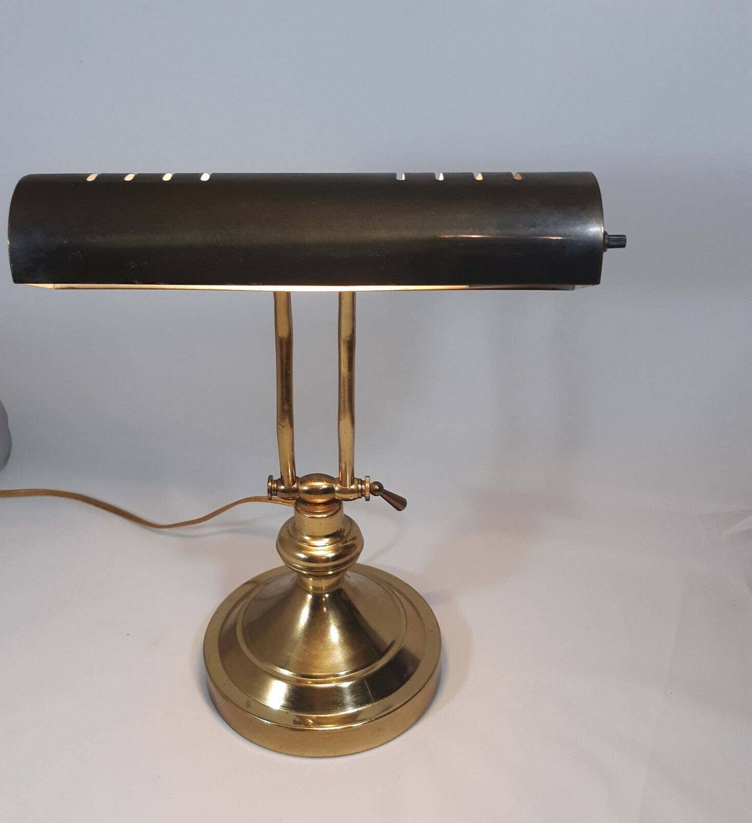 Vintage 1960’s Brass Piano Lamp/Bankers Lamp Works Underwriter Adjustable Arm