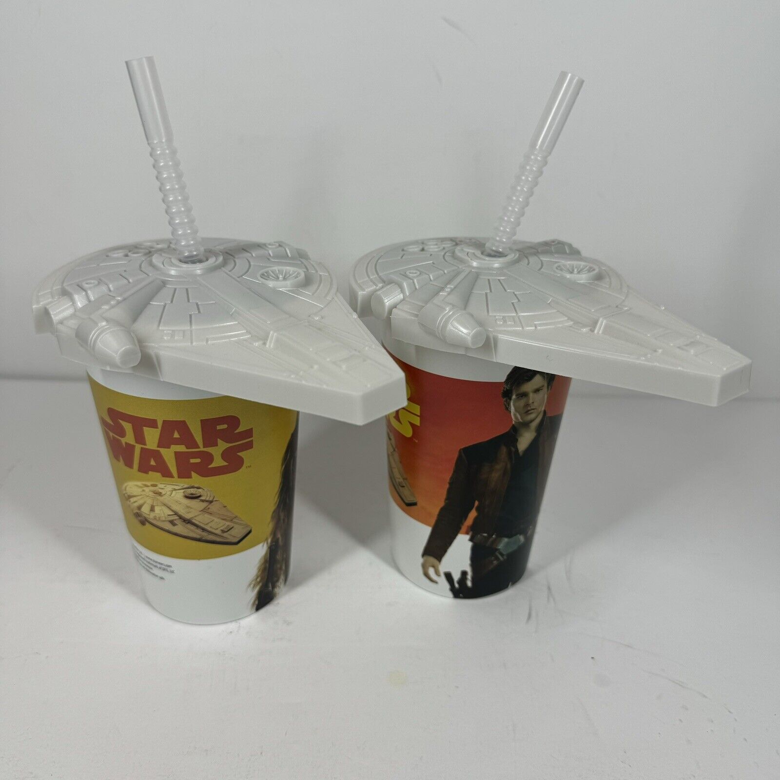 2 Denny\'s Solo Star Wars Story Collector Cups W/STRAWS  HANSOLO + CHEWBACCA