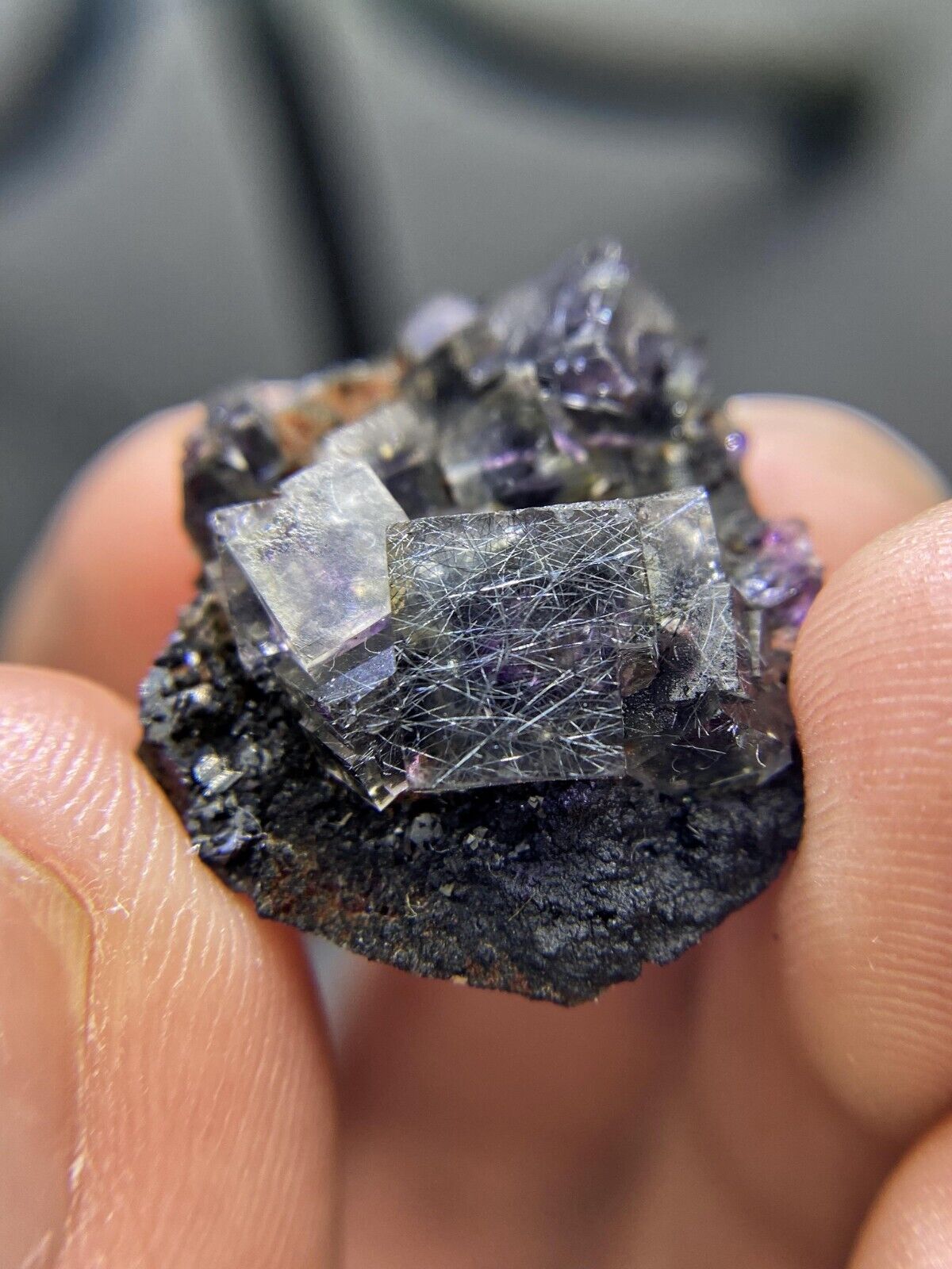 6g natural Purple core cubic fluorite containing bismuth mineral specimen/China