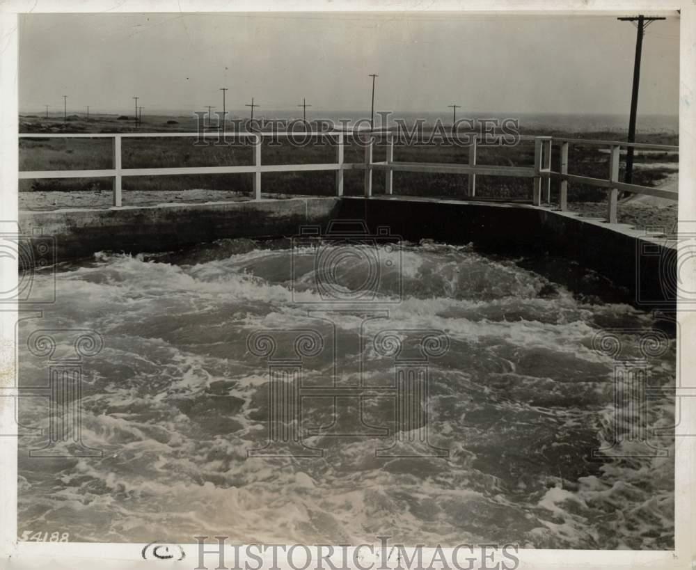 1940 Press Photo Sea water for extracting bromine, Wilmington, North Carolina