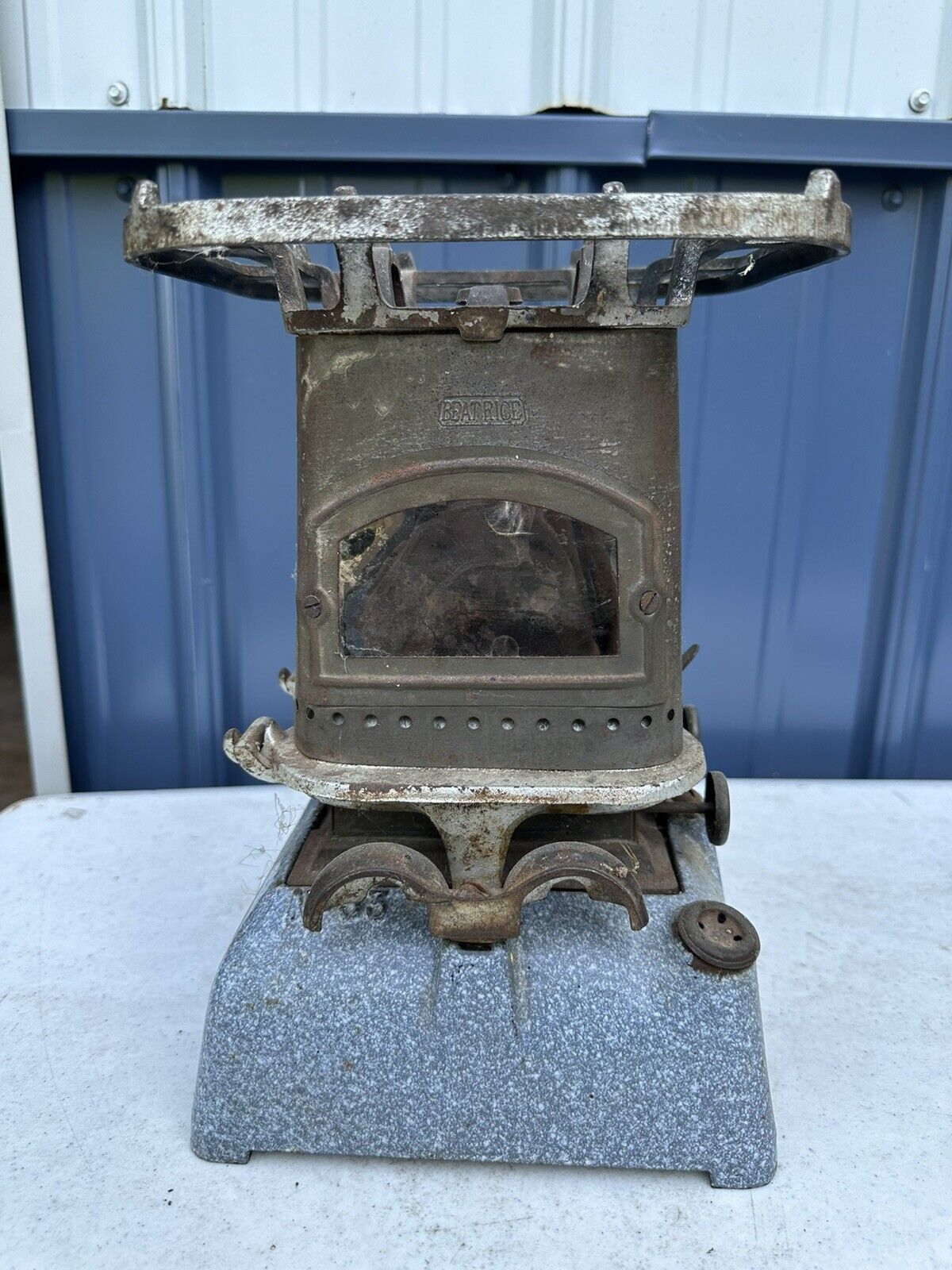 Antique/ VINTAGE  SCARCE Beatrice #61 Sad Iron Heater MADE In England VG+ CND