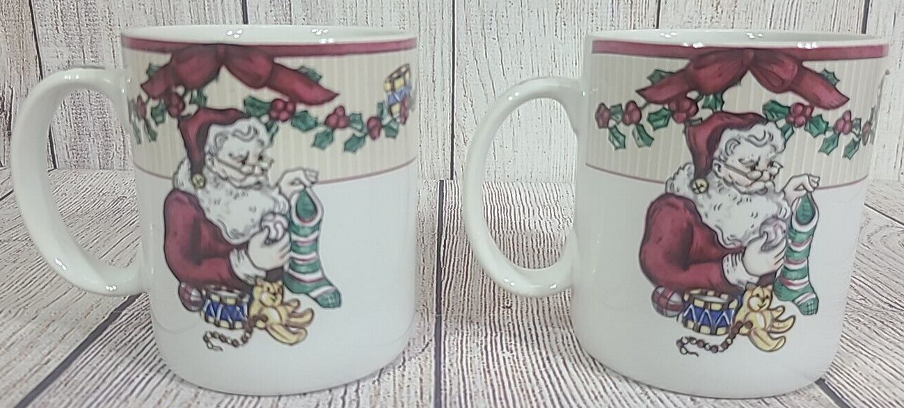 Vintage Fitz and Floyd Santa\'s List CoffeeTea Mug Cup Set Of 2 White Red 4\