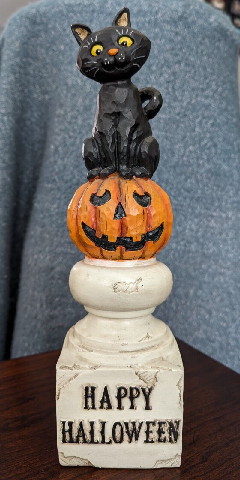 Happy Halloween cat and pumpkin decoration