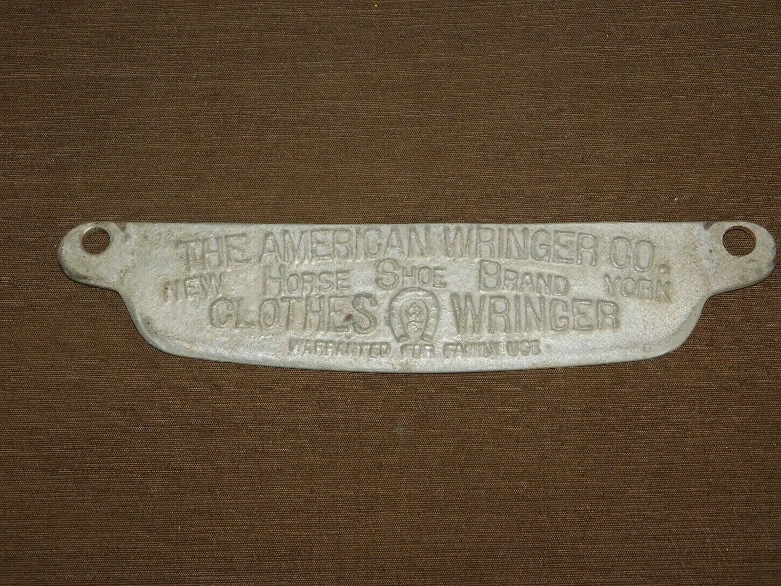 VINTAGE WASHING MACHINE THE AMERICAN WRINGER CO HORSE SHOE BRAND CLOTHES PLATE