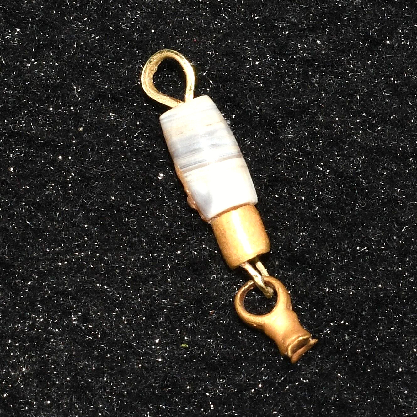 Genuine Ancient Roman Gold Pendant with agate Inlay Circa 1st-2nd Century AD