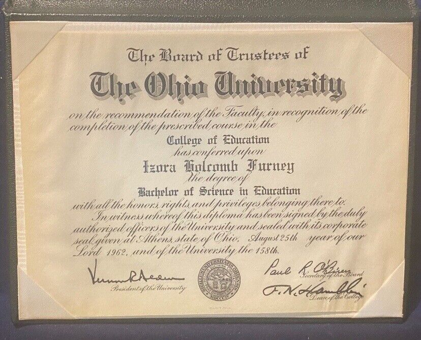 Ohio University 1962 College Diploma/Award Holder
