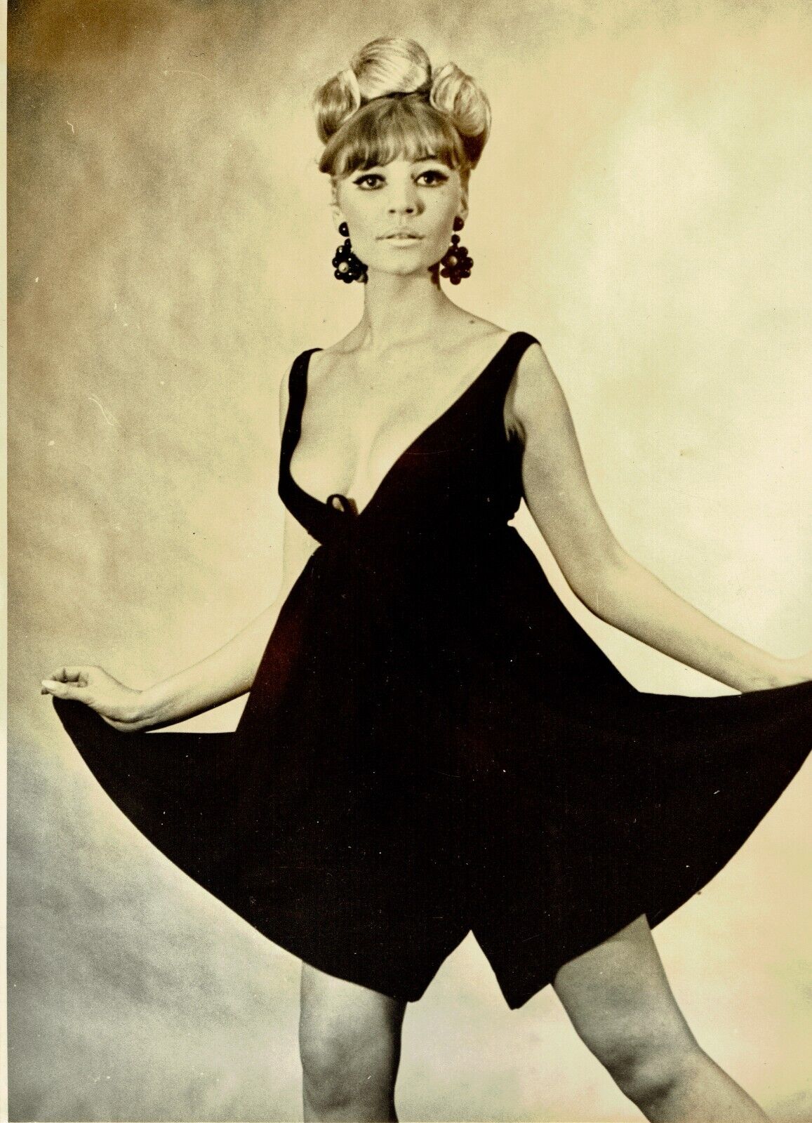 VINTAGE 1960\'S PRESS PHOTO Fashion British Stylist Dress MARY QUANT