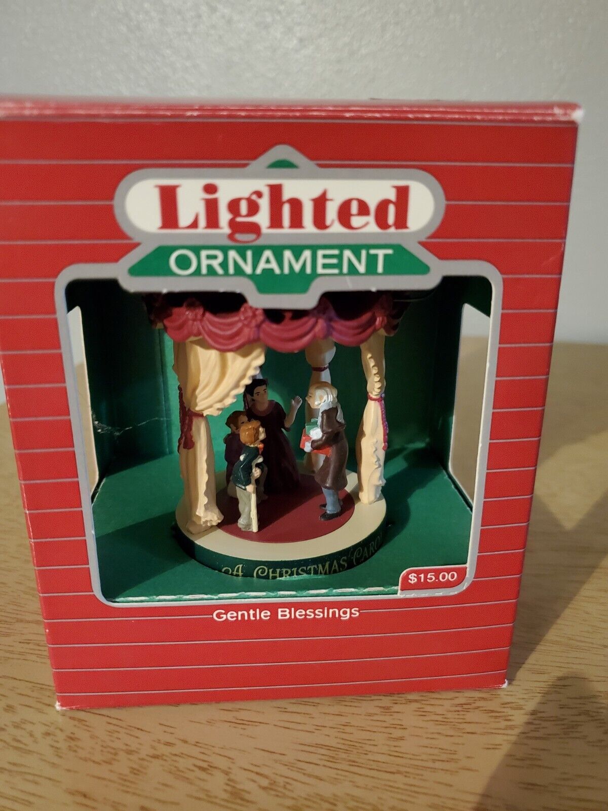 Hallmark Keepsake Magic 1986 Lighted Ornament A Christmas Carol