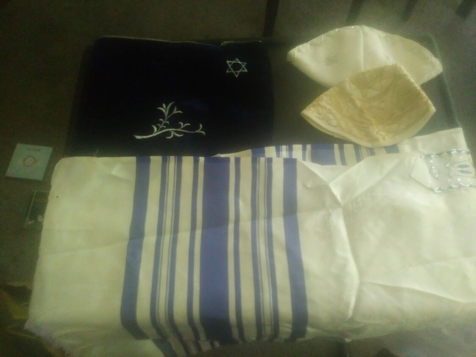 Vintage tallit prayer shawl 2 yarmulke and bag