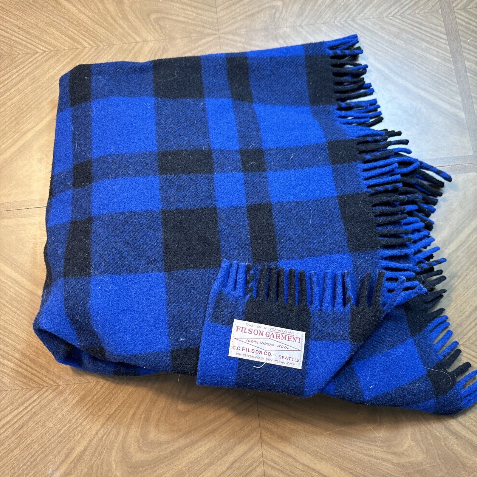 Filson Garment Vintage Mackinaw Adventure Wool Cobalt Blue/Black Blanket