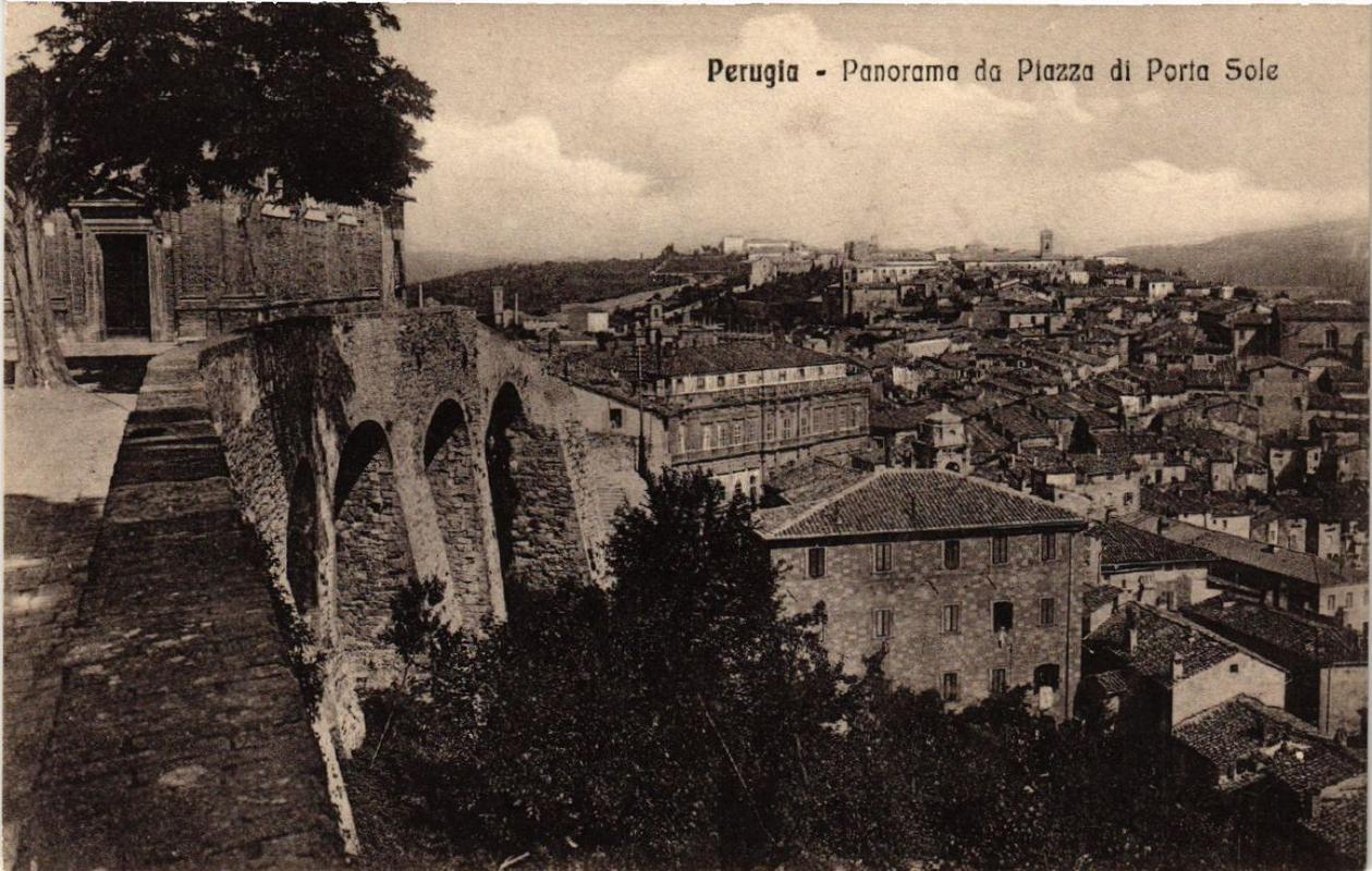 CPA AK PERUGIA Panorama from Piazza di Porta Sole ITALY (547183)