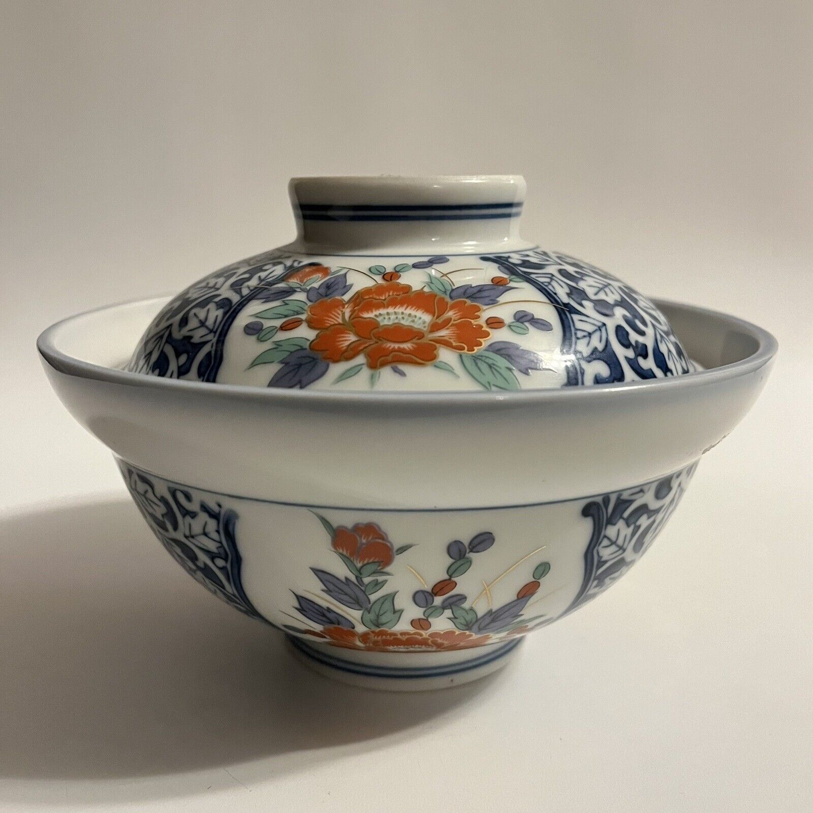 Japanese Porcelain Floral OMC Udon Donburi Rice Bowl with Lid Blue Red White 6