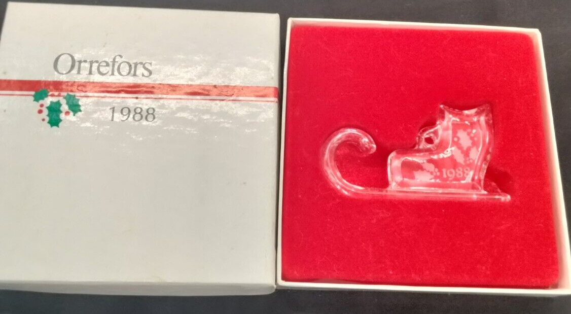 Orrefors Swedish Crystal Sleigh Ornament in Original Box Vintage 1988