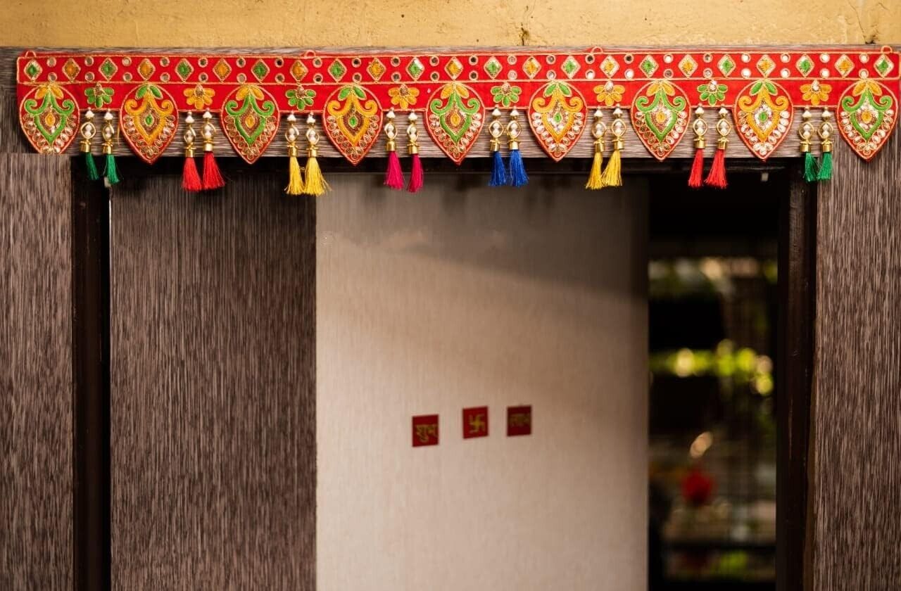 Artificial Leaf Design Garland Door Toran Decorative Hanging Bandanwar