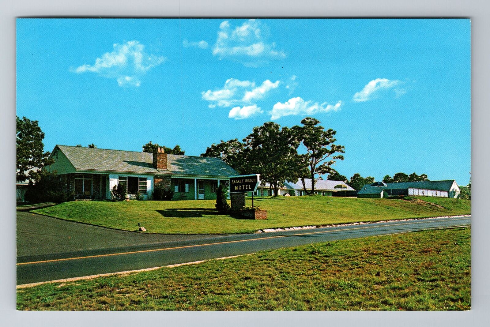 Orleans, MA-Massachusetts, Cape Cod Skaket Beach Motel Souvenir Vintage Postcard