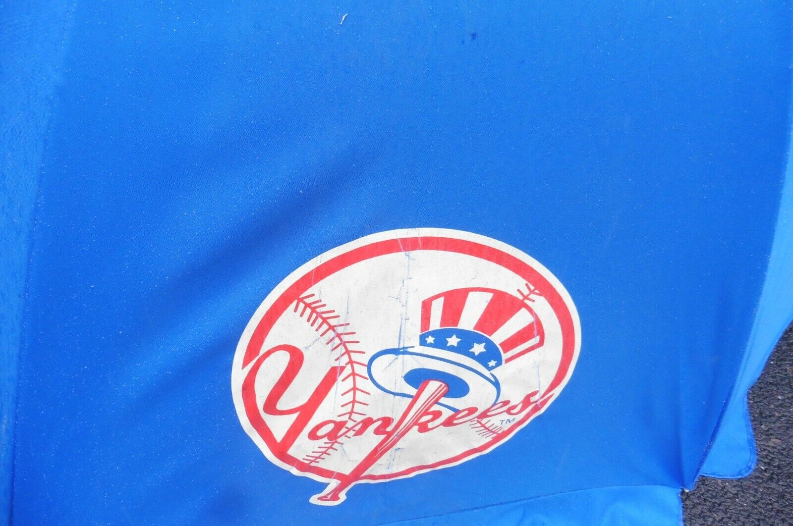 Vintage NY New York Yankee Umbrella 7' picnic table Official stadium food court
