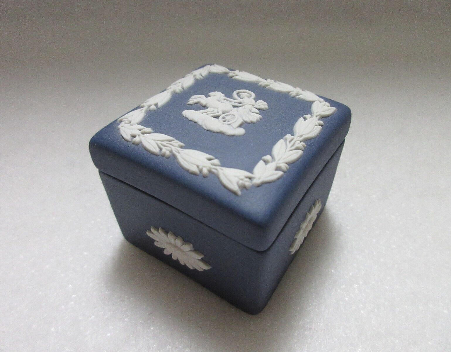 *RARE* Wedgwood Jasperware Cream on Portland (Dark) Blue 1 ½” Miniature Box