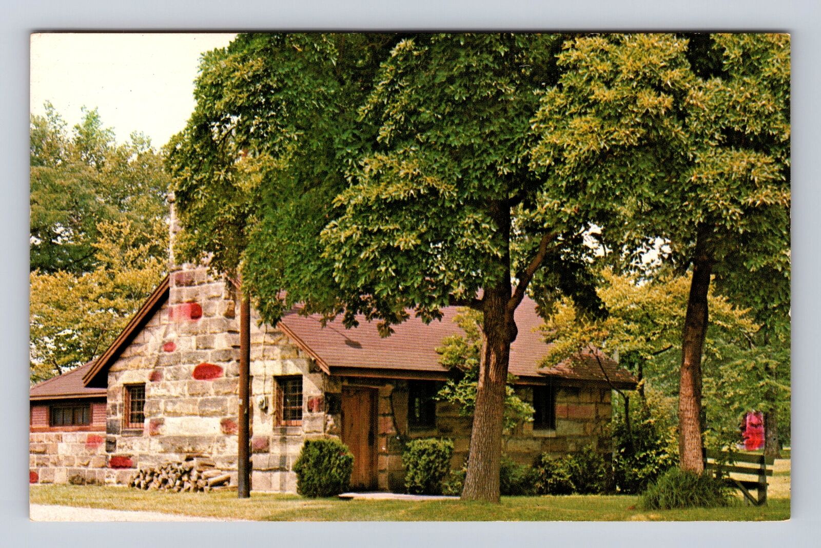 Gnadenhutten OH-Ohio, Gnadenhutten Museum, Antique Vintage Souvenir Postcard