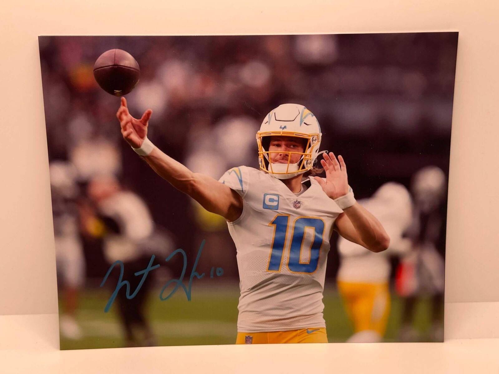 Justin Herbert Signed Autographed Photo Authentic 8x10