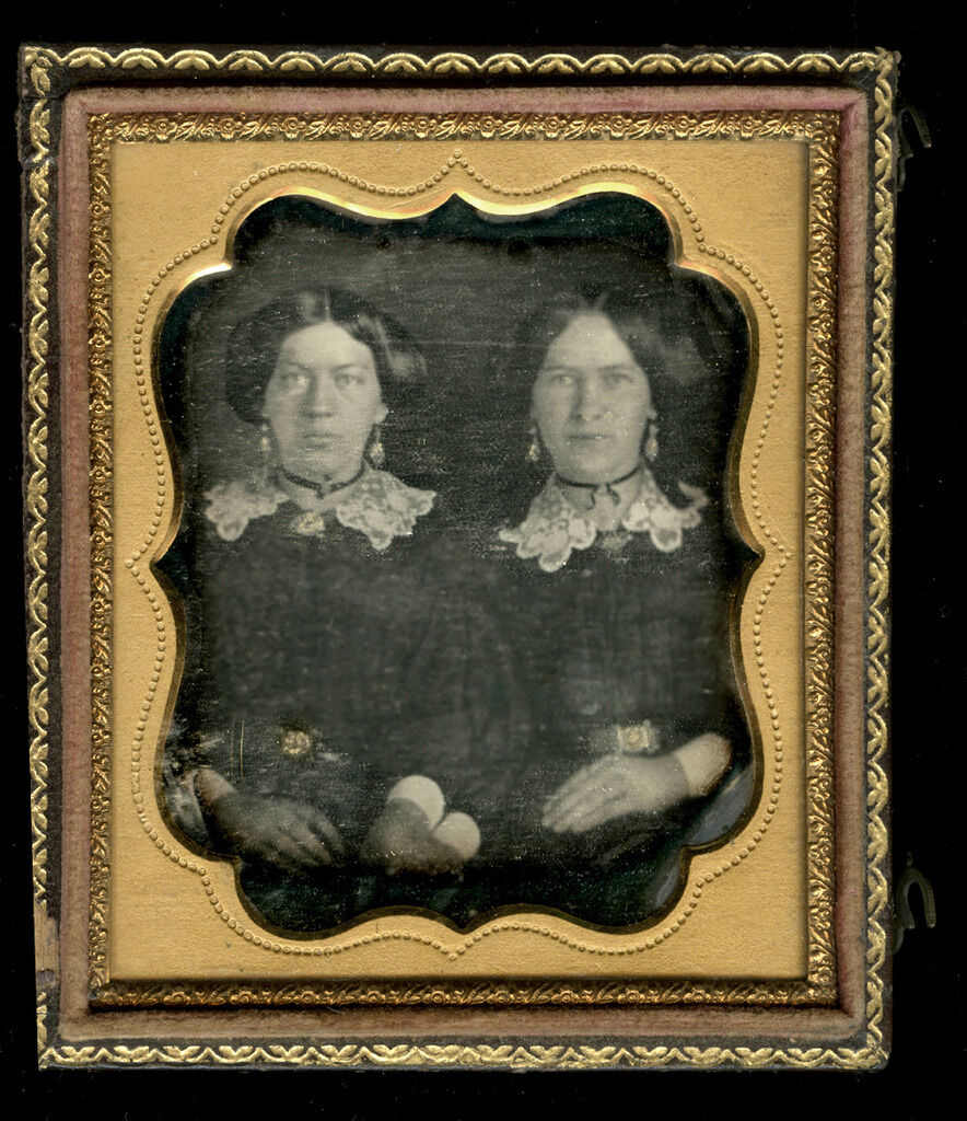 1840s Daguerreotype Two Sisters or Twins Holding Hands, 1/6th Plate, Very Nice