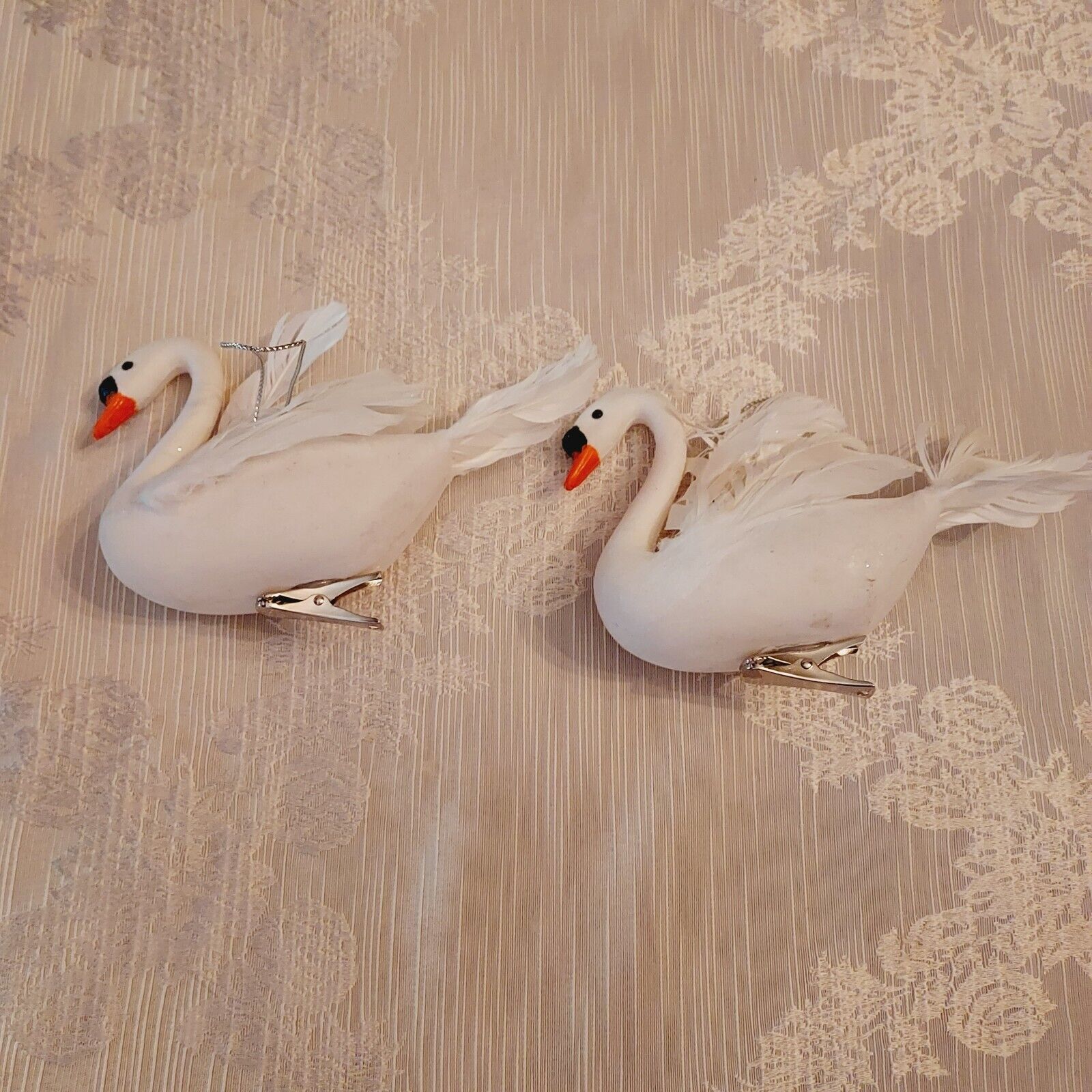 Vintage Flock Clip-On Hanging White Swan Birds Christmas Ornaments Nice Feathers