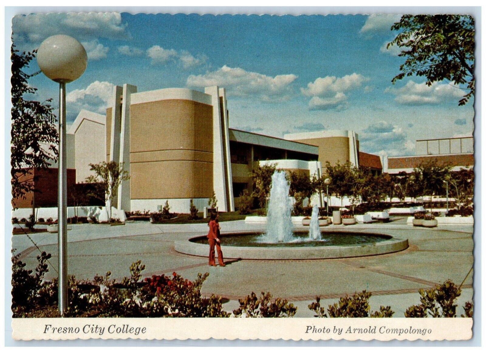 c1950's Fresno City College Building Fountain California CA Vintage Postcard