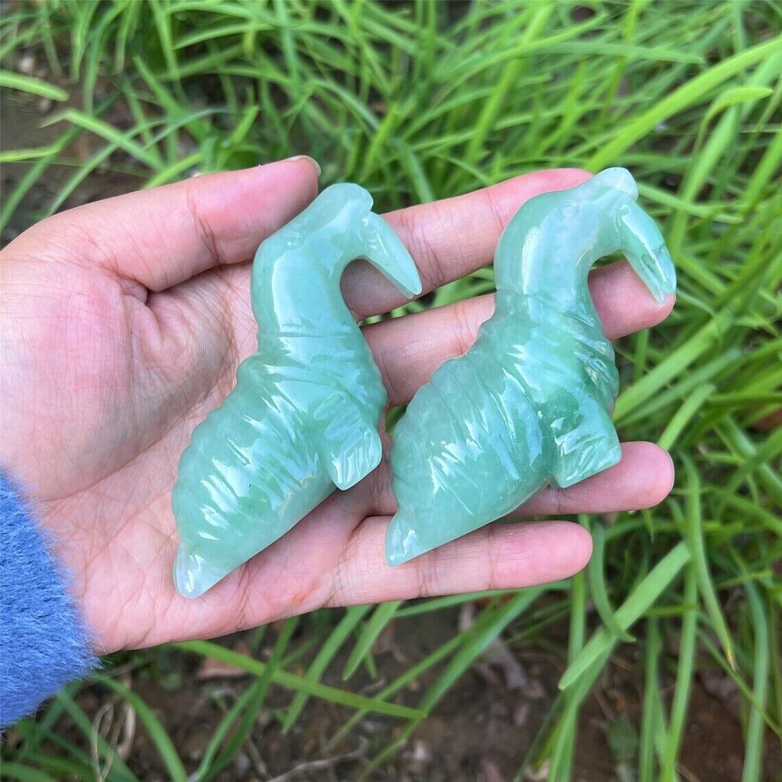 1pc Natural Hand Aventurine Walrus Carved