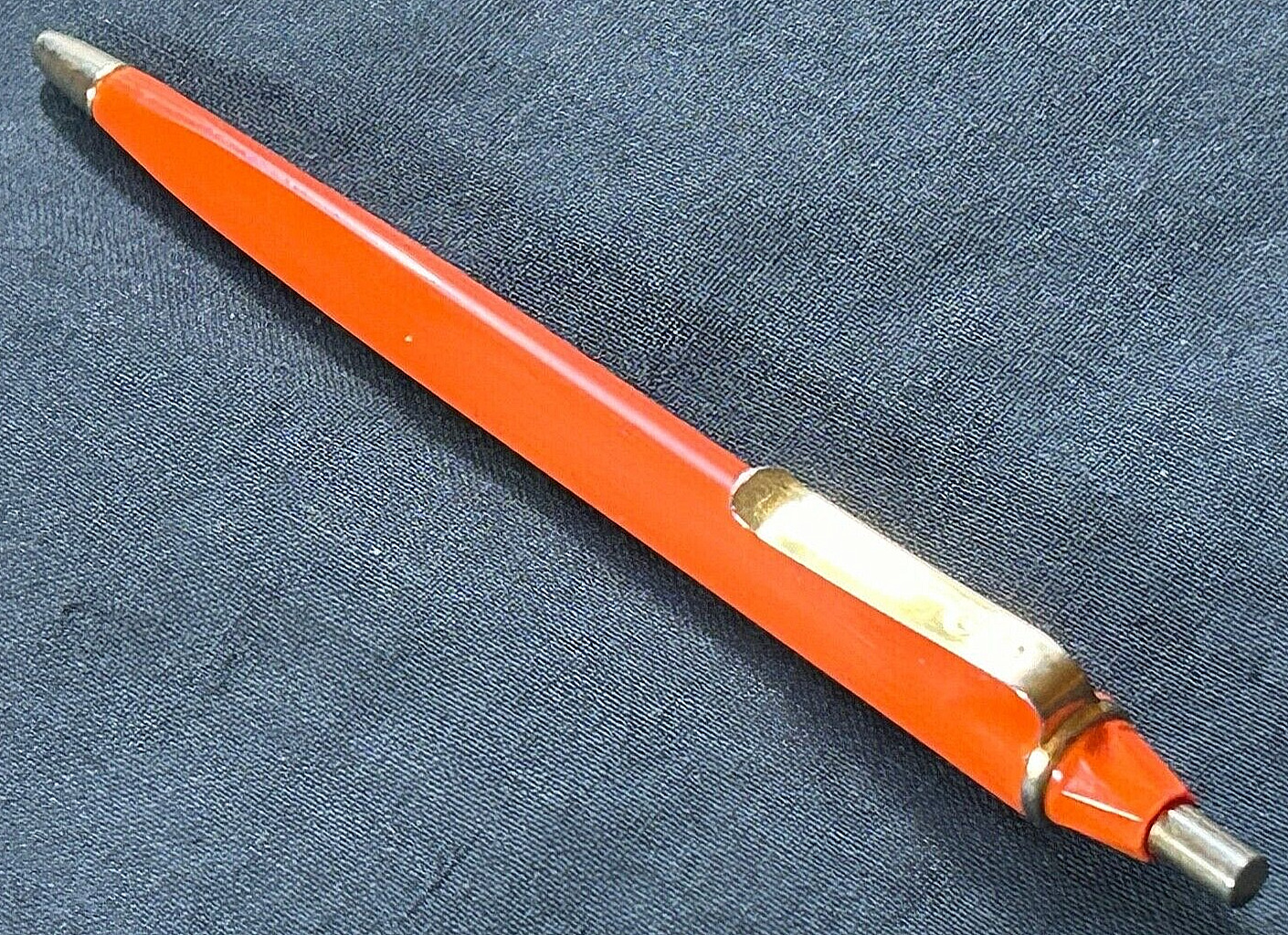 Vintage-ish C&D Triangle Body Ballpoint Pen. Sweet Shape by Gosh