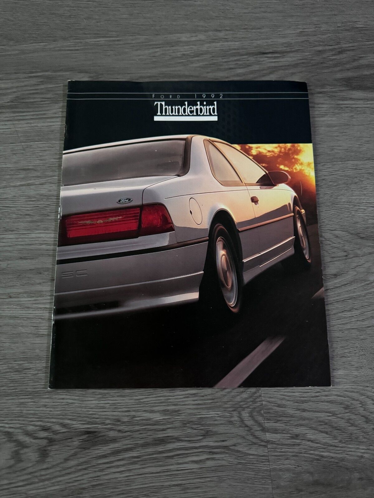 1992 Ford Thunderbird Automotive Dealer Brochure