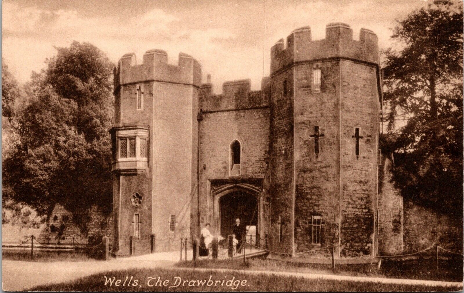 Postcard The Drawbridge Wells Bishops palace 