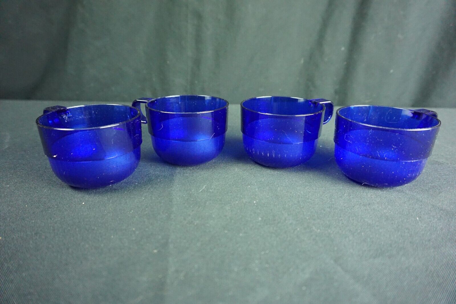 Vintage Tupperware Dark Blue Acrylic Preludio Stackable Mugs 4 Pc Set 2111A NEW