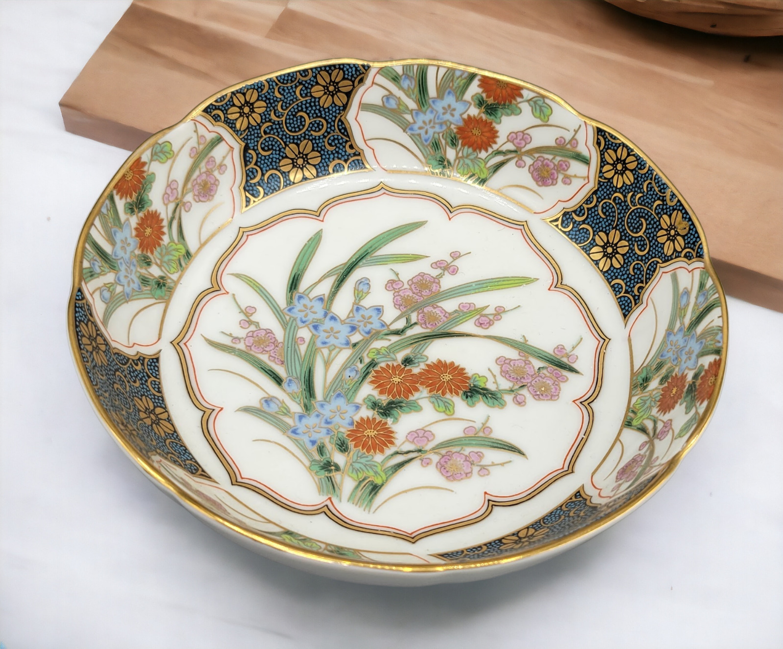 OMC Japan Vintage Decorative Porcelain BOWL Floral Multicolored Gold Trim 6”