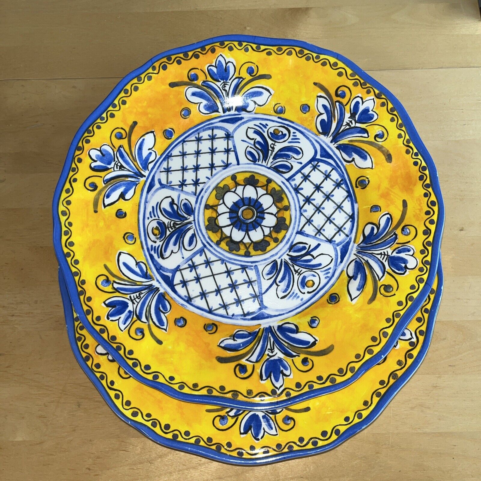 2 Le CADEAUX BENIDORM 11” Yellow & Blue dinner Plates