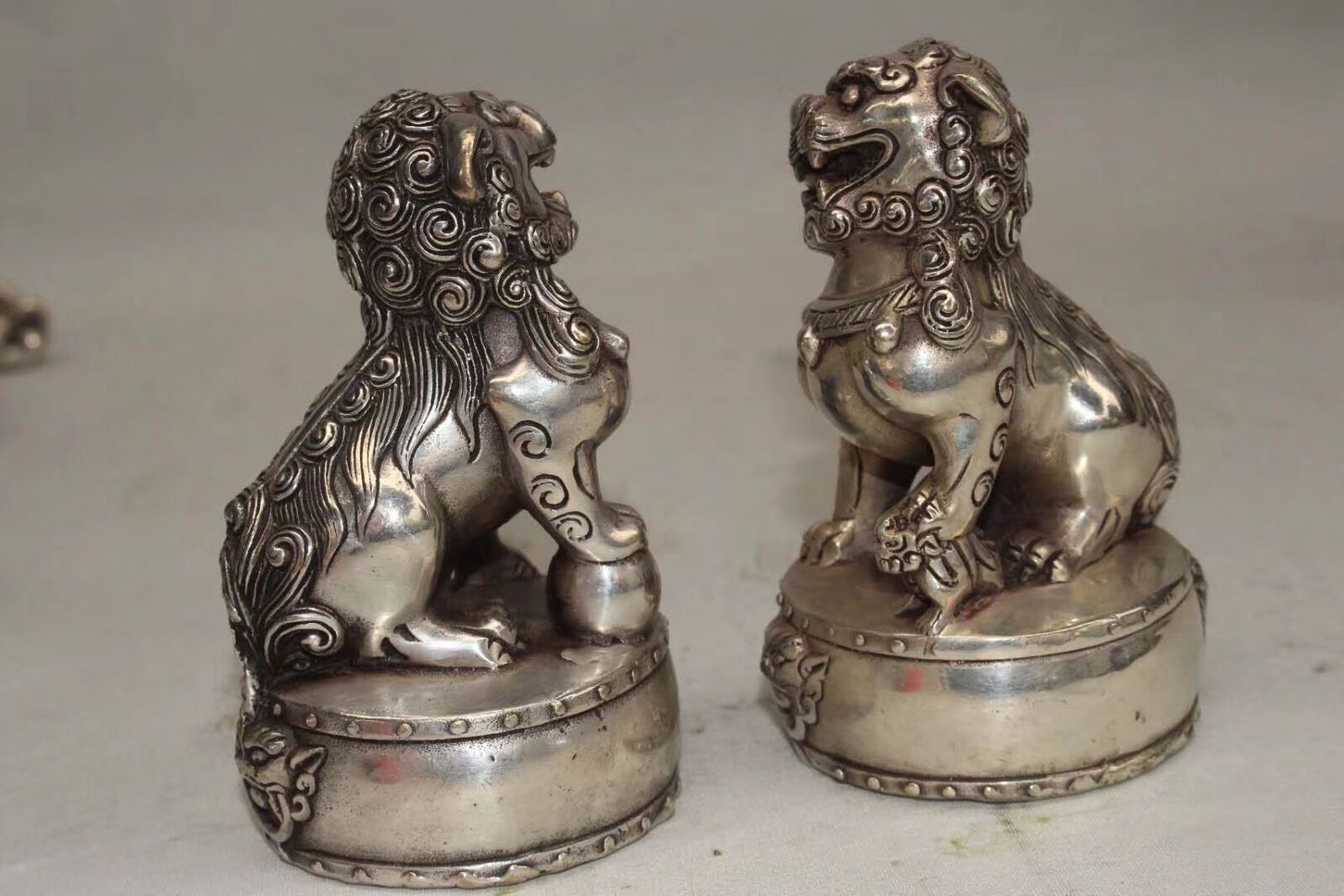 Exquisite Chinese Old silver copper hand-made lucky lion Home decoration