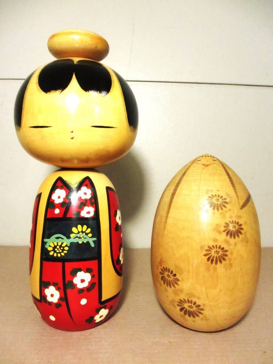 2 creative Kokeshi Dolls by Chiyomatsu Kano Prime Minister's Prize winner Japan