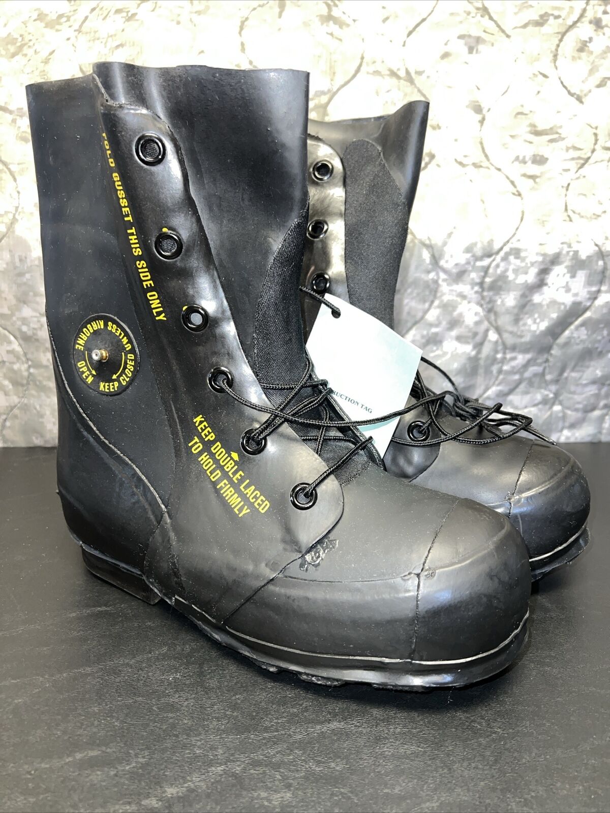 USGI Mickey Mouse Boots Extreme Cold Temperature Black 6R w/Valve New