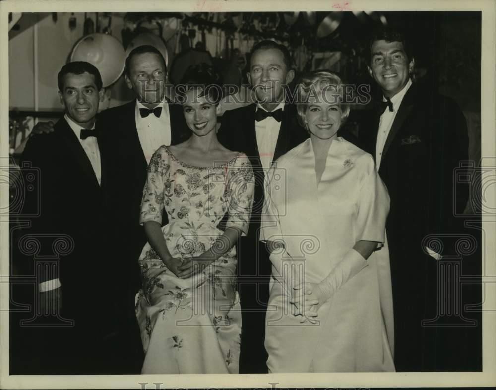 1964 Press Photo Bing and Kathryn Crosby, Dean Martin and other stars