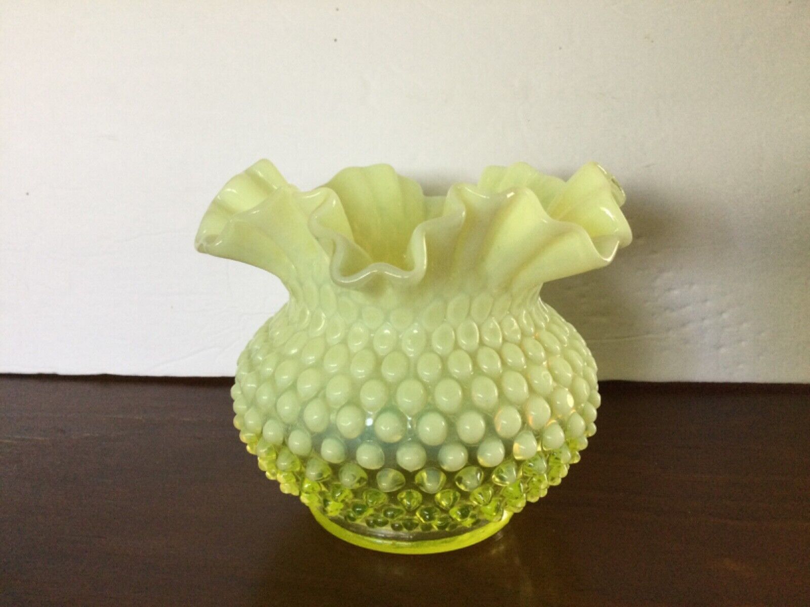 Vintage Fenton Ruffle Edge Hobnail Yellow Opalescent Vaseline Uranium Glass Vase