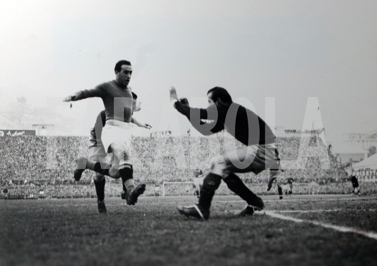 Vintage Press Photo Football, Italy Vs Portugal, Minds, 1949 print