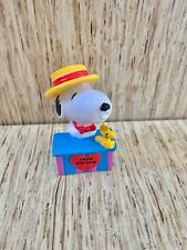 Vintage Whitman's Peanuts Snoopy & Woodstock Kissing Booth Figure Small 3