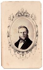 ANTIQUE CDV C. 1860s J.C. RICHARDSON HANDSOME BEARDED MAN IN SUIT DECORAH IOWA picture