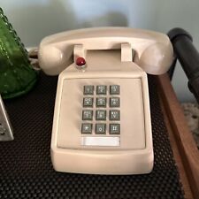 Vintage 1987 ITT Cream Beige Touch Tone Telephone Office Desk Top Phone picture