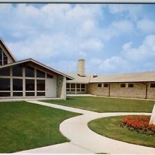 c1960s Cedar Falls, IA American Martyrs Retreat House Christian Church? PC A241 picture