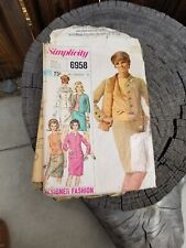 Simplicity Designer Fashion Vintage Pattern 6958 1967 Ladies Suit Pattern Cut picture
