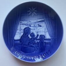 Beautiful Bing and Grondalh Christmas plate 2017 