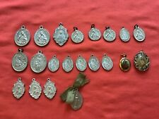 Lot of Vintage religious catholic medals 21 pcs.  Sacred heart of Jesus Gonzaga picture