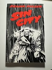 Sin City First Edition 1992 Frank Miller’s Dark Horse Comics Graphic Novel RARE picture