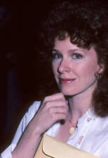 Linda Kelsey at the Alliance for Survival Benefit at the Wilshi - 1981 Photo 2 picture